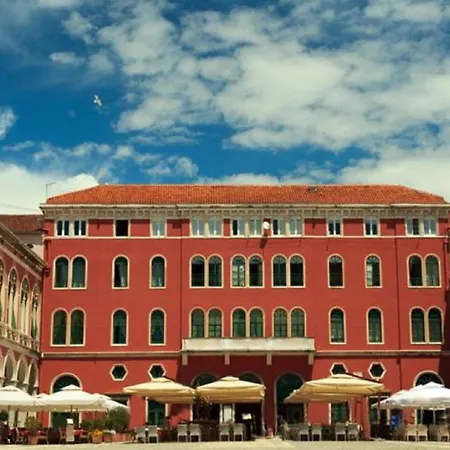 アパート West Coast *